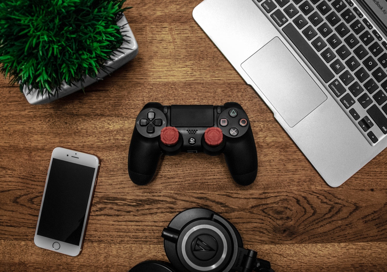 Gadgeturi pentru ea pe care le poti transforma in cadoul perfect