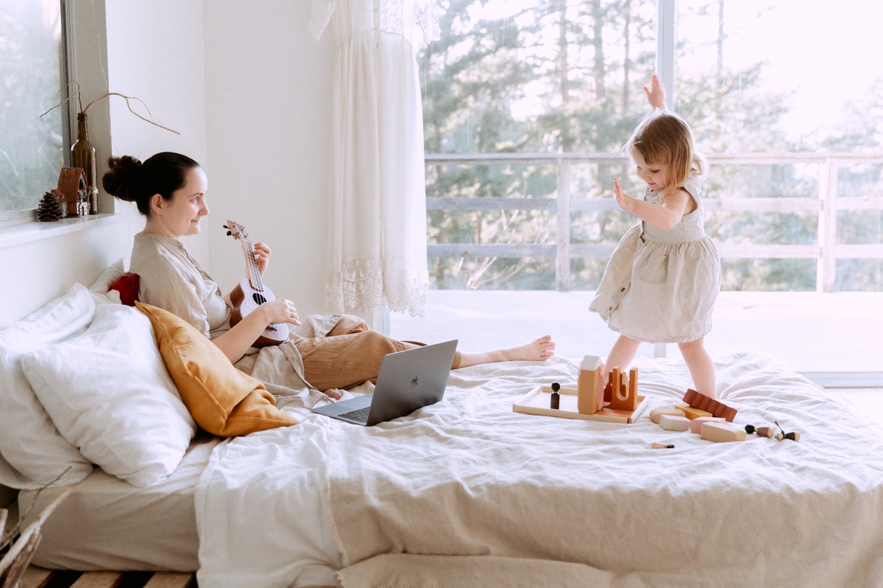 Parintele „suficient de bun”. Cum arata si cum te poti incadra in aceasta tipologie din parentingul modern?