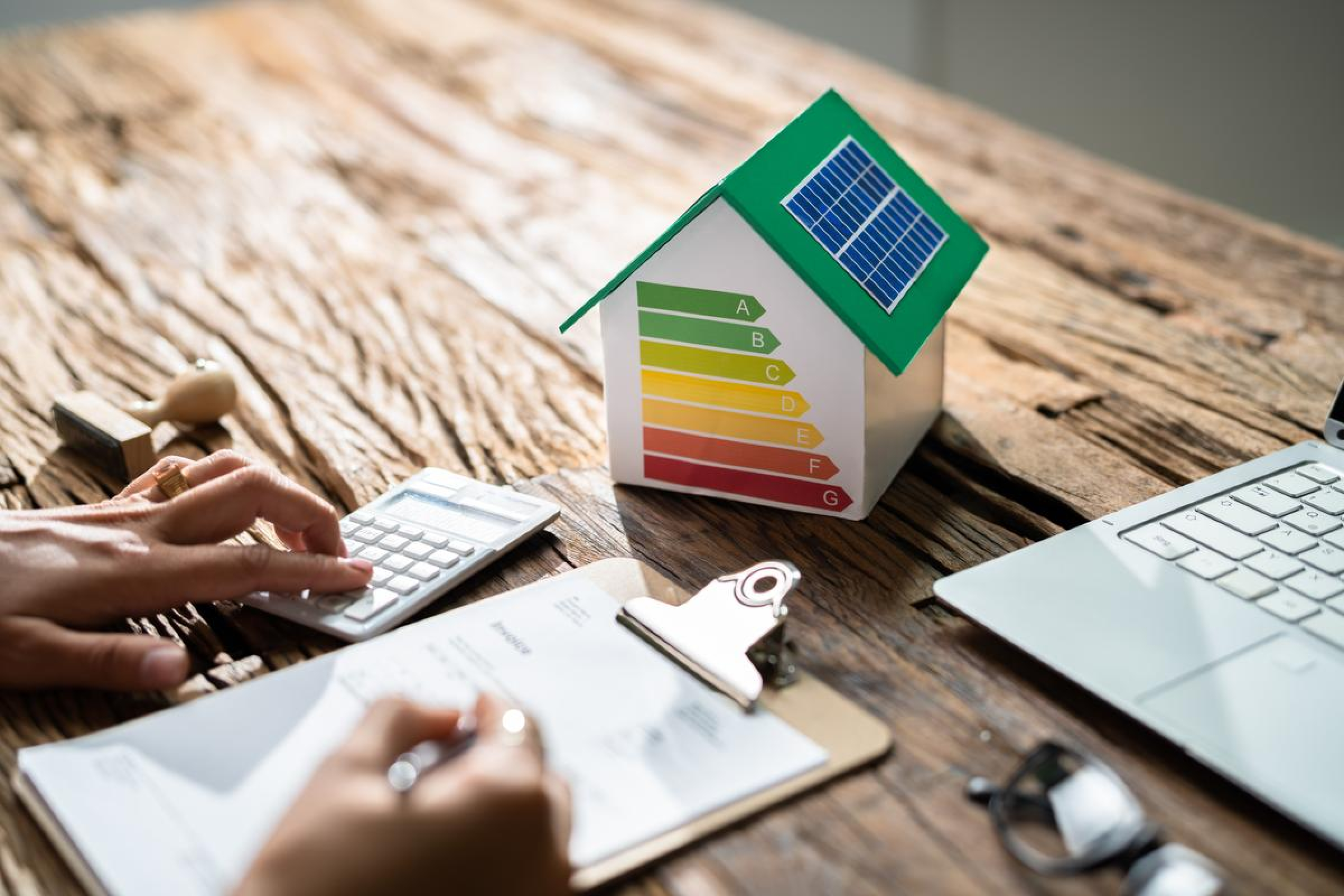 Măsurarea și monitorizarea consumului: Tehnologii moderne pentru o gestionare eficientă a energiei