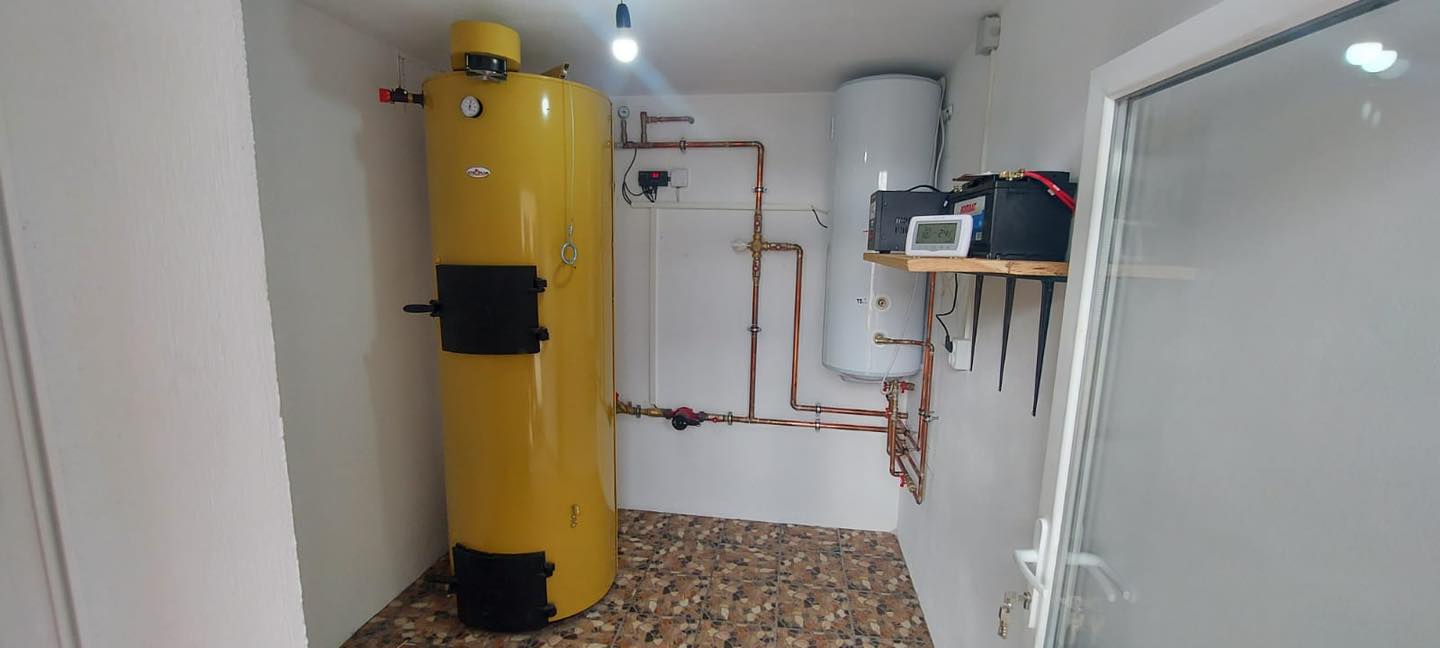Centrală pe lemne și cărbuni 30 kW Stropuva Universal – Soluția ideală pentru încălzirea eficientă