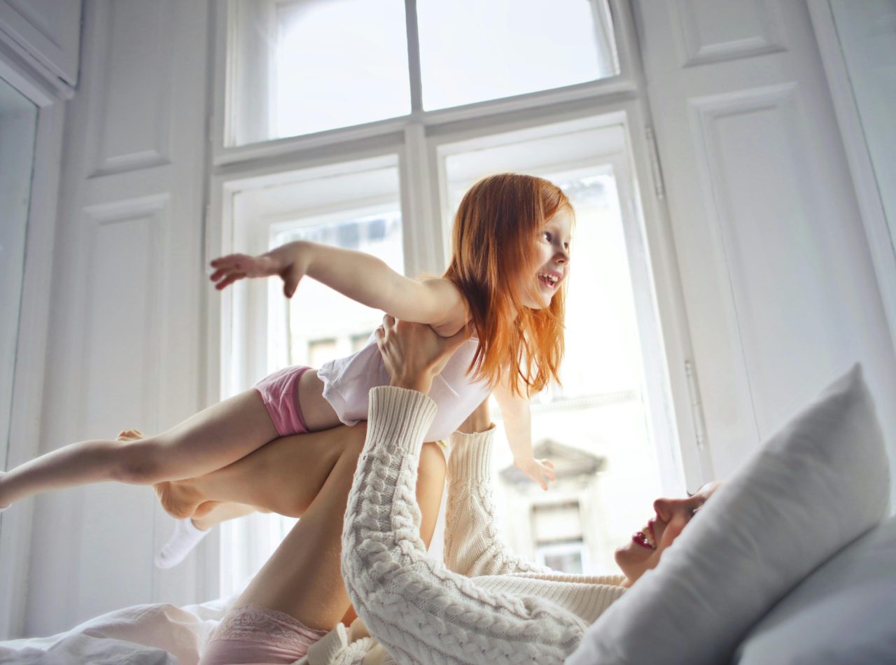Gentle parenting, un tip de parenting tot mai popular in randul parintilor moderni