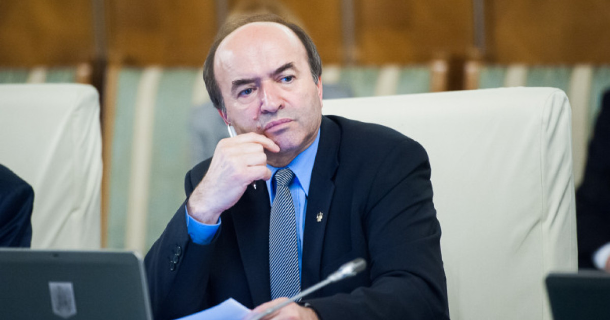 Tudorel Toader și Reconfigurarea Alianței de Guvernare: O Analiză Detaliată a Situației Politice Actuale