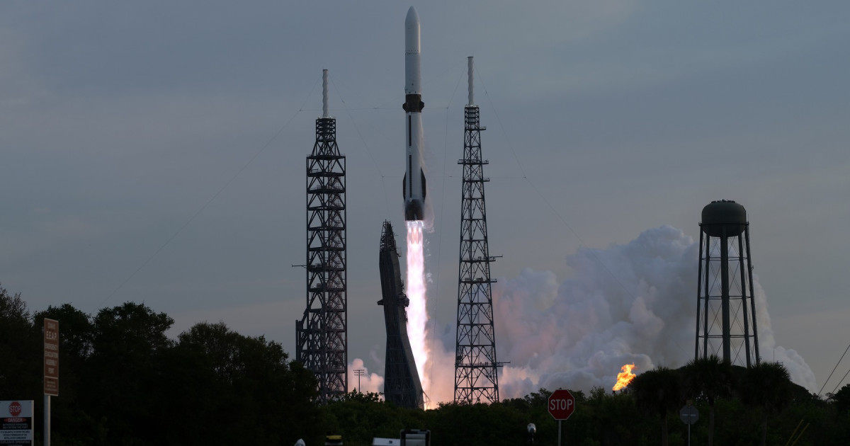 Revoluția Spațială: Blue Origin și Prima Reutilizare a Motorului Rachetei New Glenn
