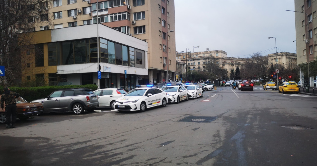 Controale Riguroase în Zona Sălii Palatului: O Măsură Necesitate sau Oportunitate pentru Abuzuri?