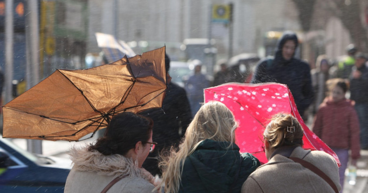 Alerte de vreme rea în România: Ce înseamnă codurile galbene și care sunt implicațiile pentru cetățeni