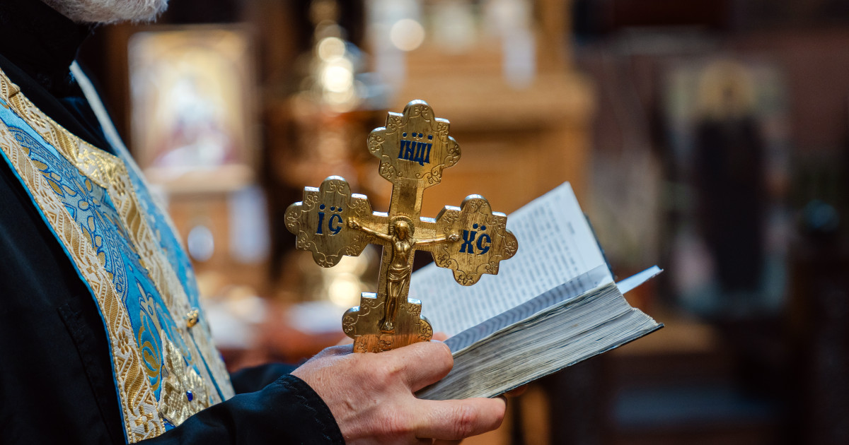 Vinerea Mare 2026: Semnificația Rugăciunii și Prohodului Domnului în Contextul Spiritual Creștin