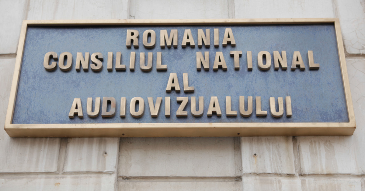 Retragerea Licenței Realitatea Plus: O Analiză a Deciziei CNA și Impactul Asupra Mediului Audiovizual din România
