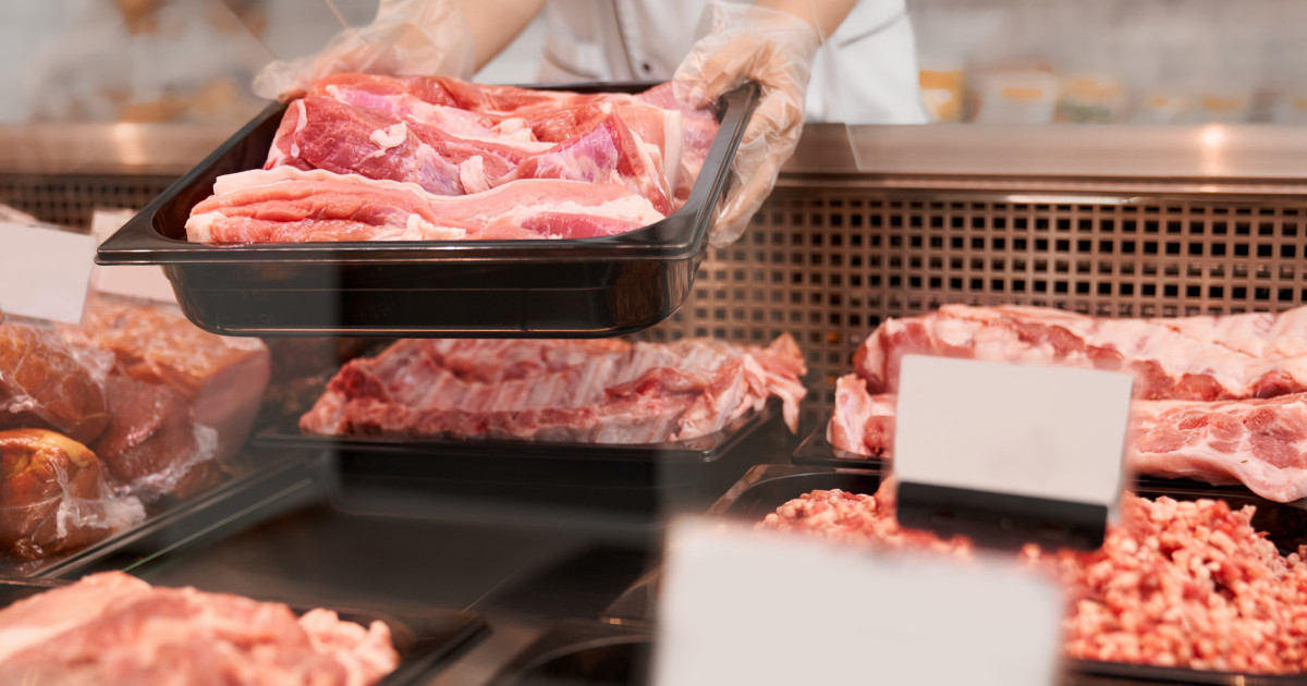 Scumpiri de Paște: Impactul creșterii prețurilor cărnii de miel asupra consumatorilor români