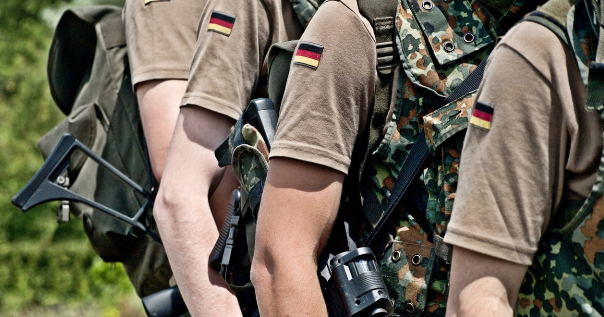 Schimbări semnificative în legislația serviciului militar din Germania: Noi reguli pentru tinerii bărbați în privința șederilor în străinătate