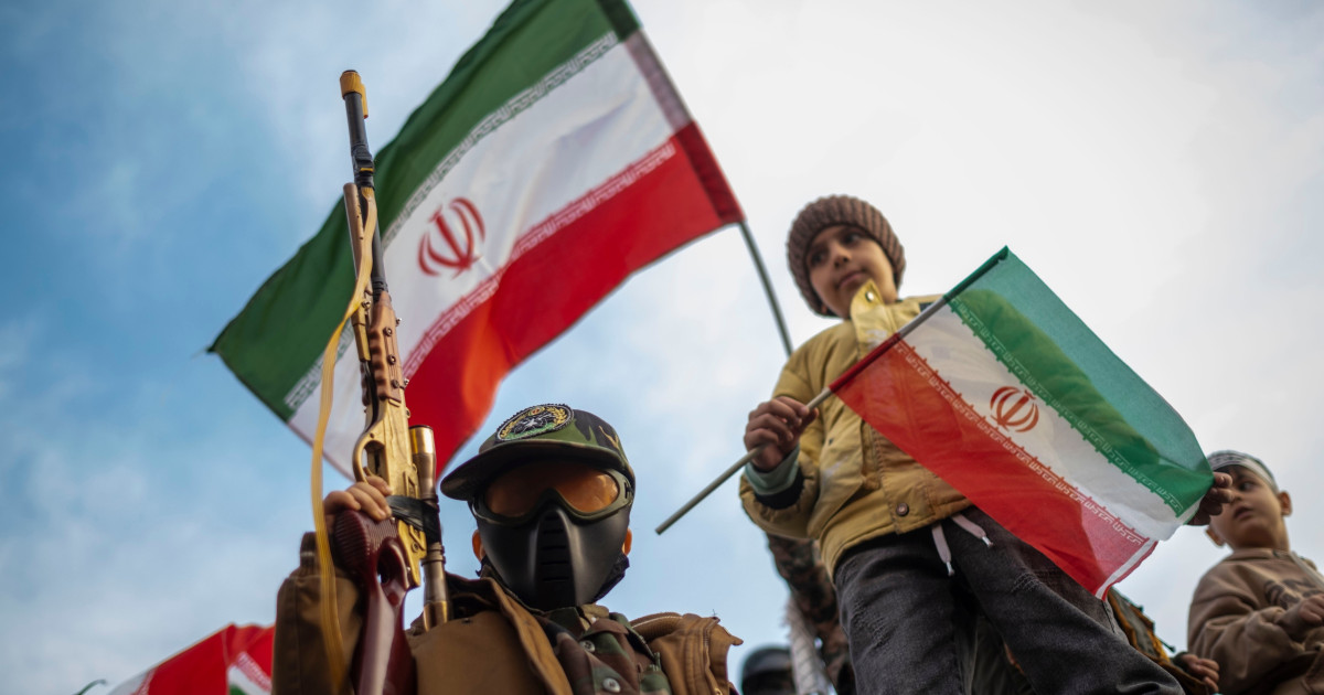 Recrutarea copiilor în Iran: O măsură disperată în fața amenințărilor externe