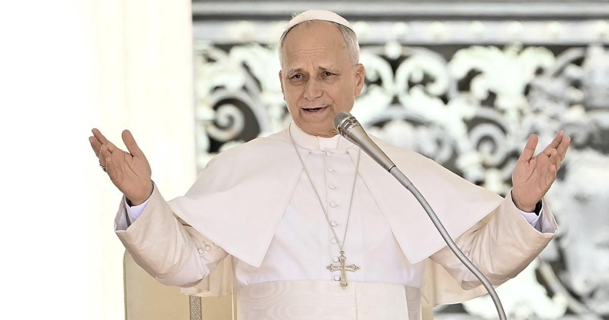 Papa Leon al XIV-lea: O Nouă Abordare în Politica Globală prin Apelul său Direct la Donald Trump