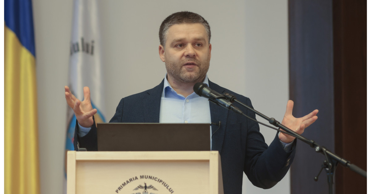 Revoluția parcărilor în București: De ce primarul Ciucu propune eliminarea gratuităților pentru mașinile electrice și hibride