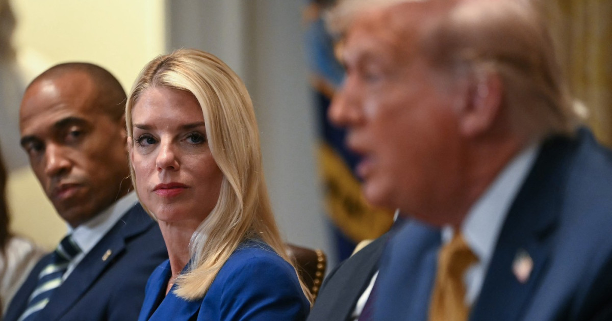 Controverse în administrația Trump: Demiterea procurorului general Pam Bondi – Context și Implicații