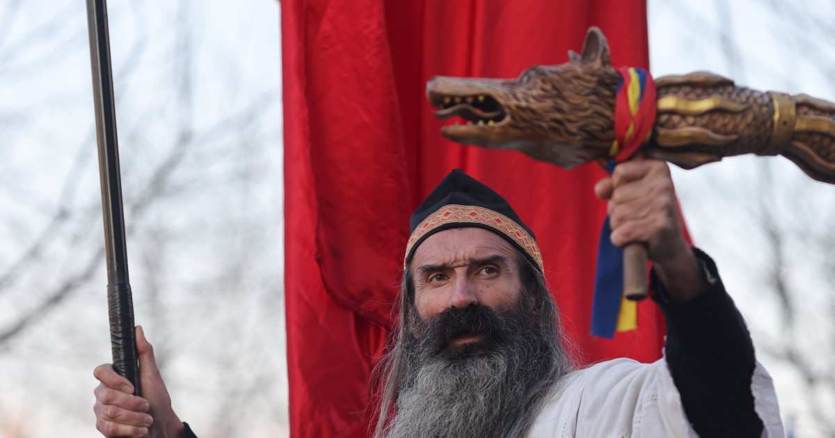 Percheziții în Capitală: Un Pas Semnificativ Împotriva Extremismului Online în România