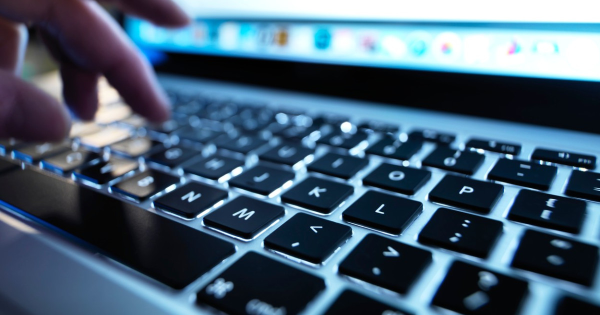 Competențele Digitale în Uniunea Europeană: O Provocare pentru Viitorul României