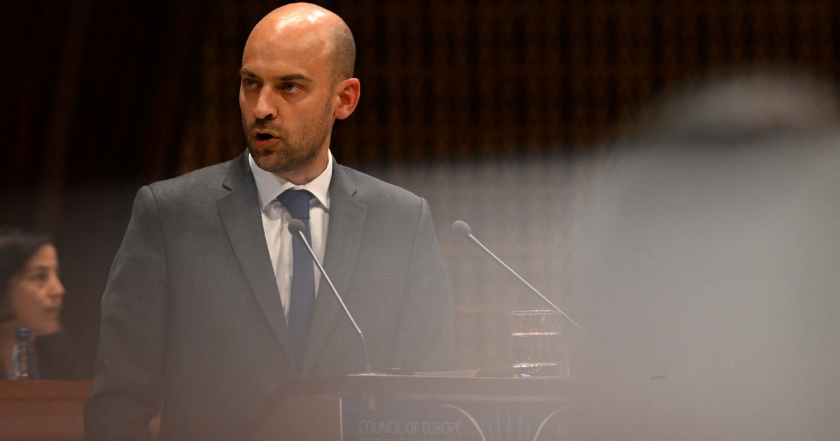 Franța Propune Înființarea unui Tribunal Special pentru Judecarea Invaziei Rusiei în Ucraina: O Soluție pentru Justiție Internațională?