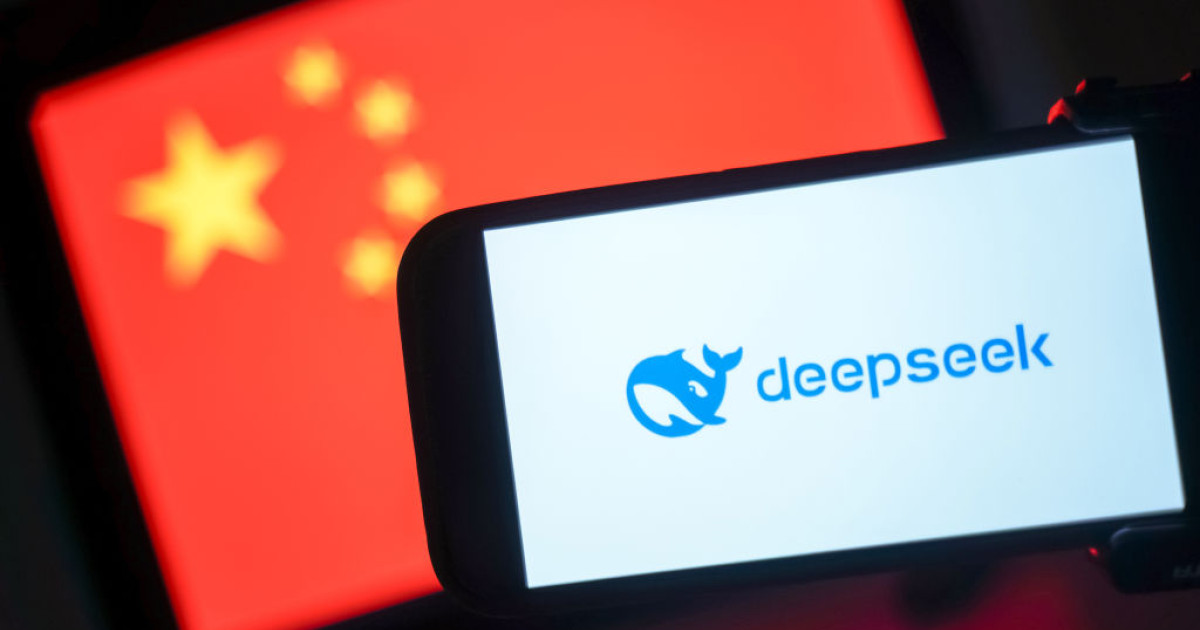 Tensiuni globale: SUA acuză companiile chineze de AI, inclusiv DeepSeek, de furtul tehnologiei americane