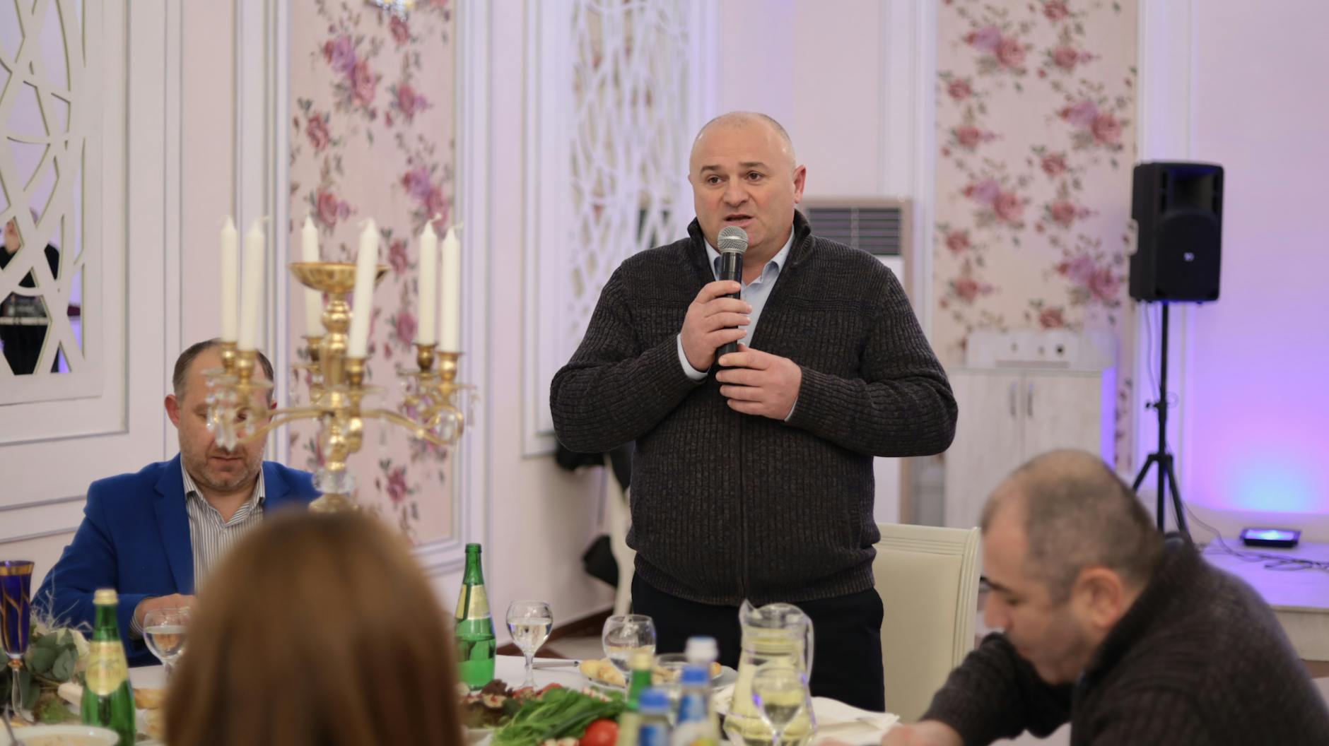 Nicușor Dan și Criza Politică din România: O Analiză Detaliată a Moțiunii PSD-AUR
