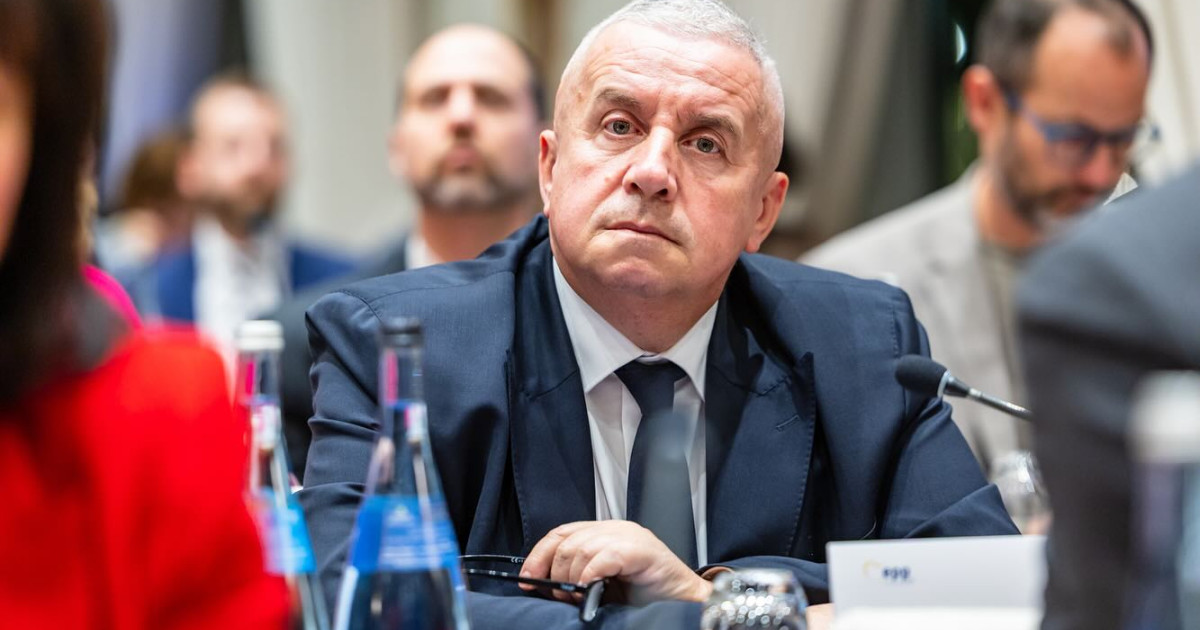 Criza Politică din România: Daniel Buda Cere Demisia lui Sorin Grindeanu și Impactul Asupra Guvernării