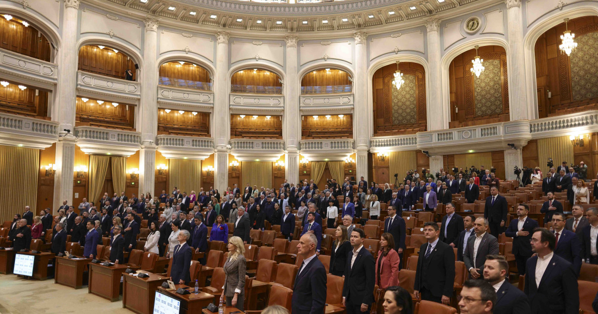Tensiuni în Parlamentul României: Acuzații de coerciție în jurul moțiunii de cenzură PSD-AUR