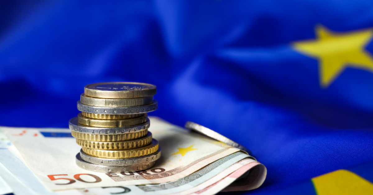 Transparența și provocările absorbției fondurilor europene: Analiza anunțului premierului Ilie Bolojan privind PNRR