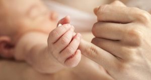 Controversa din Medicină: Impactul Declarațiilor Ginecologului asupra Sănătății Publice și Credibilității Profesionale