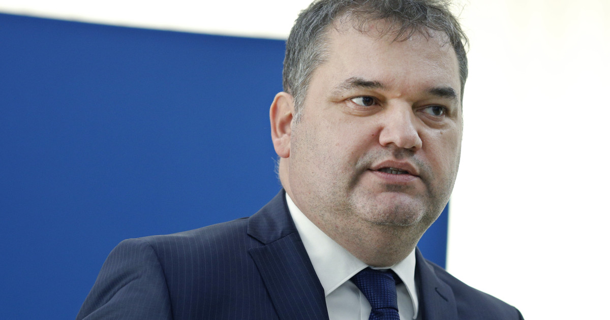 Stabilitatea Politică în România: Provocările Coaliției și Ascensiunea AUR