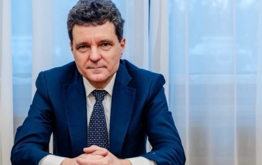 Nicușor Dan și Participarea sa la Reuniunea Comunității Politice Europene: O Analiză Detaliată