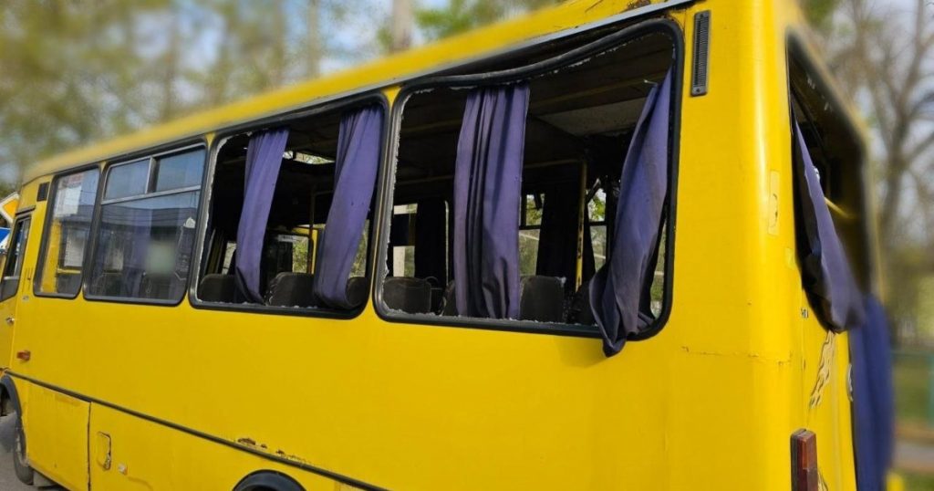 Atac cu dronă în Herson: O privire detaliată asupra brutalității războiului și impactul asupra civililor