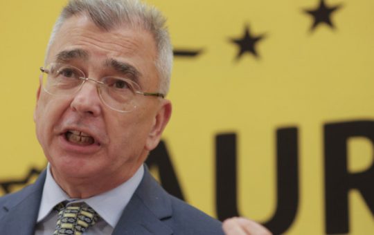 Controversa Listării Companiilor de Stat: Petrișor Peiu și Oana Gheorghiu în Centrul Disputei