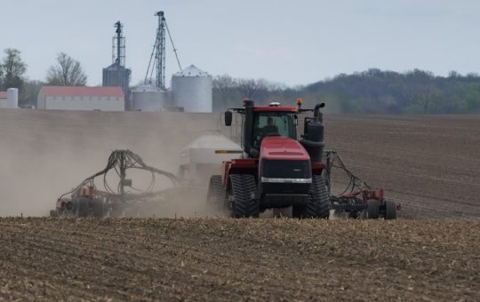 Blocajul din Strâmtoarea Ormuz: O criză globală a îngrășămintelor care amenință securitatea alimentară