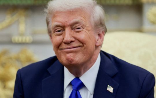 Impactul deciziei lui Trump asupra ajutoarelor militare pentru Ucraina: O analiză aprofundată