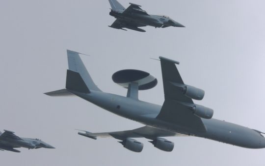Pregătirile Norvegiei pentru o Potențială Confruntare Militară: Avertismentele Generale și Tensiunile din Regiunea Arctică