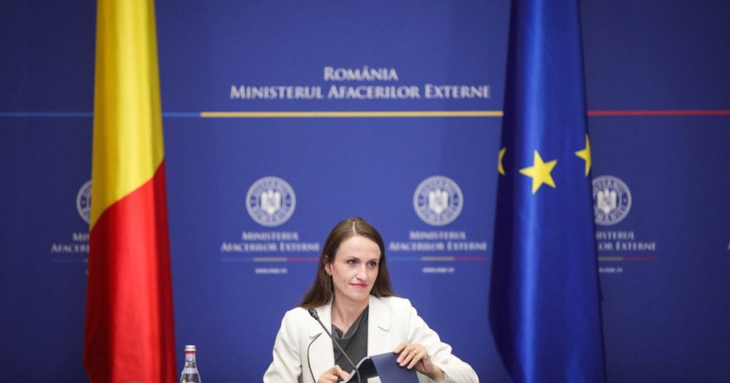 Declasificarea Dosarelor din Anii '90: O Analiză a Impactului și Implicațiilor pentru Societatea Românească