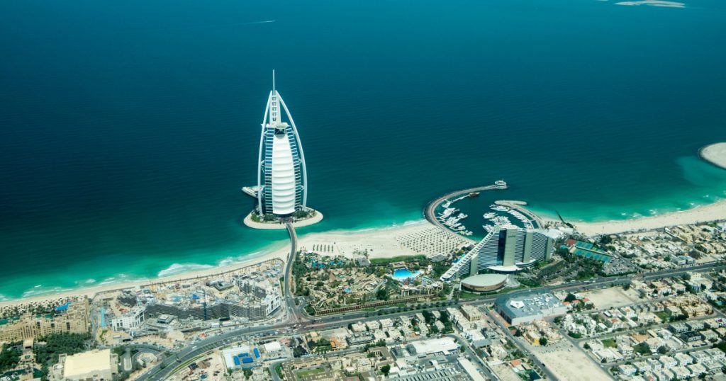 Impactul conflictului din Iran asupra industriei restaurantelor din Dubai: O analiză detaliată