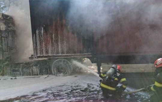 Incendiul devastator de pe DN 7: Impactul unui accident rutier și provocările pentru siguranța circulației