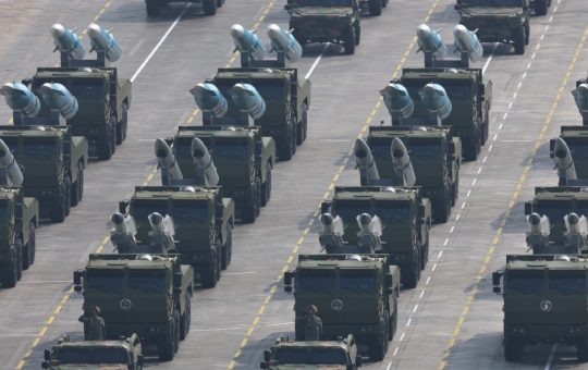 Cursa înarmării nucleare: Amenințarea tot mai mare a Chinei și impactul asupra relațiilor internaționale