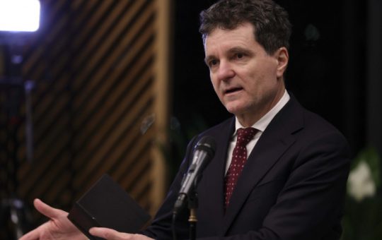 Nicușor Dan la Reuniunea Comunității Politicii Europene: O privire asupra impactului geopolitic și energetic în regiune