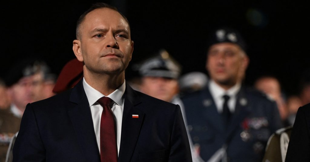 Constituția Poloniei în Criză: Propunerea Președintelui Nawrocki și Reacțiile Politice