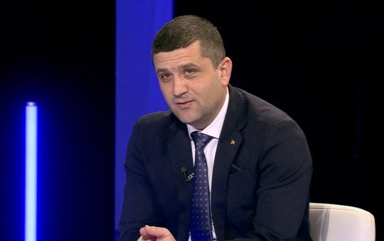 Radu Miruță: Sacrificii pentru Reformele României. Analiza Contextului Politic și Implicațiile Moțiunii de Cenzură