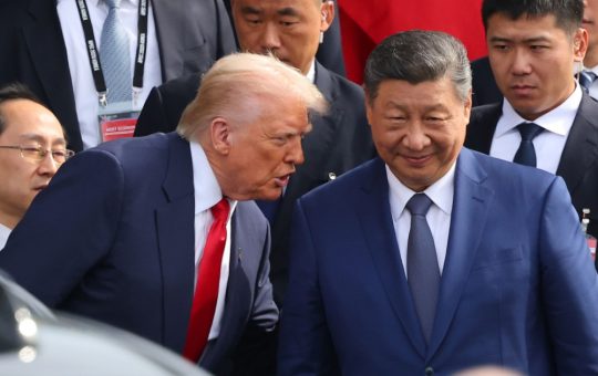 Tensiuni Geopolitice în Strâmtoarea Ormuz: SUA și China la Intersecția Intereselor Strategice