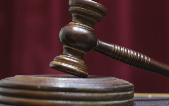 Conflictul Administrativ din Stremț: O Analiză Detaliată a Procesului împotriva Fostului Primar și a Colaboratorilor săi