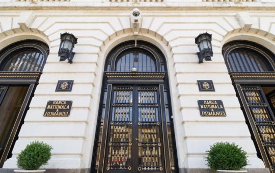 Scăderea alarmantă a rezervelor valutare ale BNR: Cauze și implicații pe termen lung
