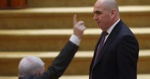 Moțiunea de cenzură împotriva Cabinetului Bolojan: un test crucial pentru stabilitatea politică a României