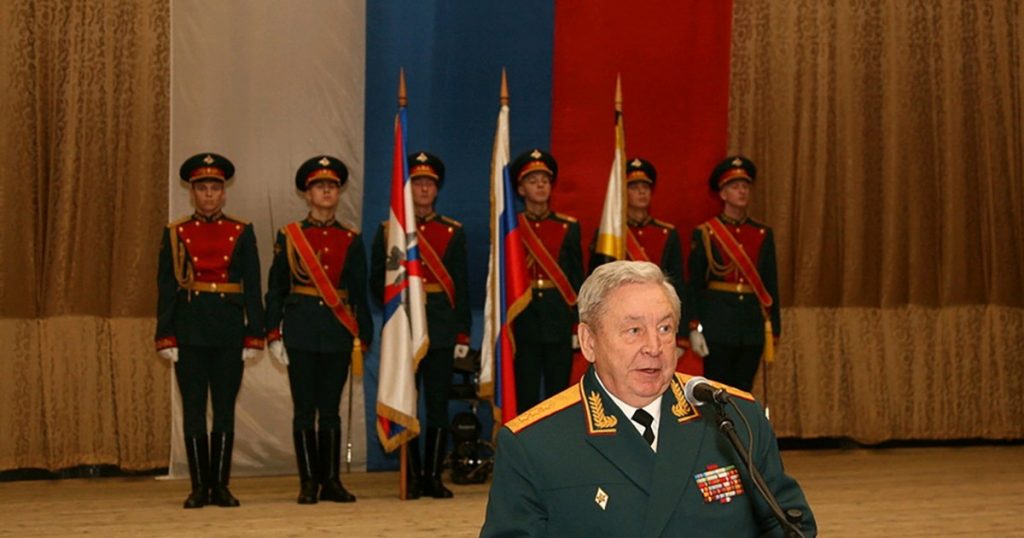 Moartea Generalului-Colonel Stanislav Petrov: O Analiză a Impactului și Contextului Istoric