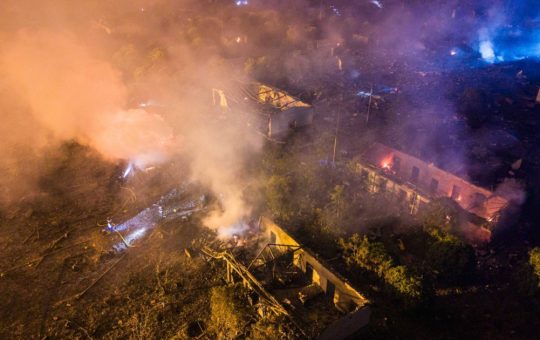 Tragedie în Hunan: Explozia devastatoare de la fabrica de artificii Huasheng și implicațiile sale
