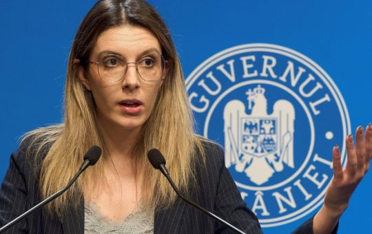 Impactul crizei politice asupra economiei românești: Analiza afirmațiilor Dianei Buzoianu