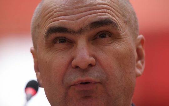 Ilie Bolojan și Confruntarea cu Baronii Locali: O Analiză a Contextului Politic și Implicațiilor pentru România