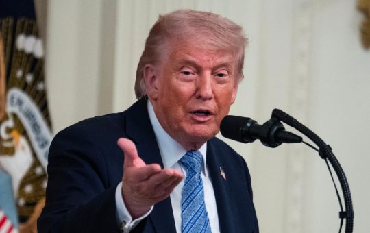 Ironia și sănătatea în discursul lui Donald Trump: O analiză a comentariilor sale despre exerciții fizice