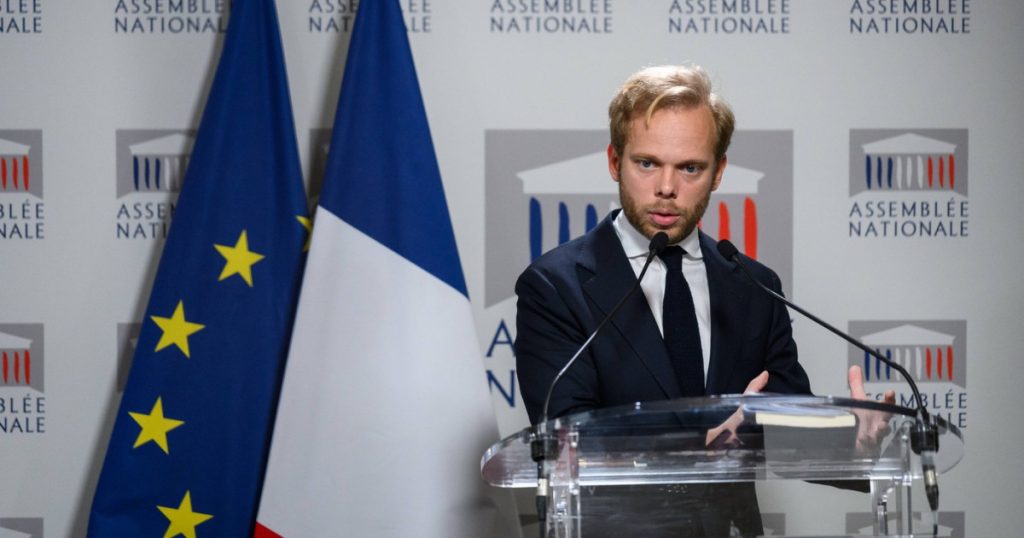 Controversa Reducerilor Bugetare în Audiovizualul Public Francez: O Analiză Detaliată a Tensiunilor Politice și Sociale